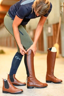 900 Jump M Adult Horse Riding Leather Long Boots -Horse Riding Equipment Store k2cfe6c14383696bdf3dbd14c4a262a44