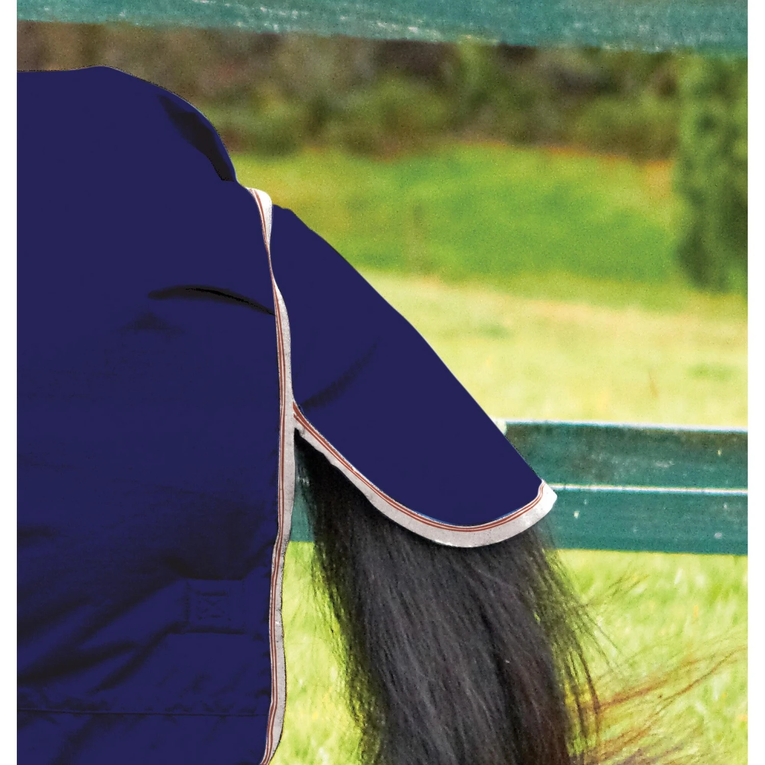 Weatherbeeta Comfitec Lite Plus Essential Combo Neck Turnout Rug (Navy/Silver/Red) 2 Weatherbeeta Comfitec Lite Plus Essential Combo Neck Turnout Rug (Navy/Silver/Red) - Image 2